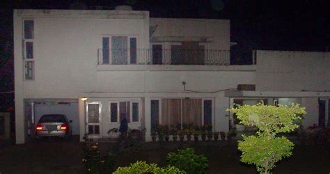 Nithari Serial Killings: Acquitted Moninder Singh Pandher Walks Out Of ...