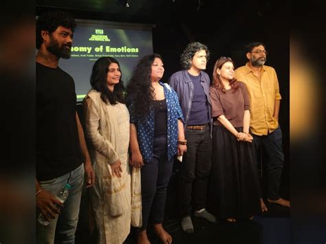 Maharashtra Cricket Association felicitates Smriti Mandhana with Rs 50 ...