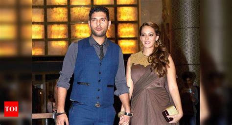 Yuvraj Singh and Hazel Keech to tie the knot in December | Hindi Movie ...