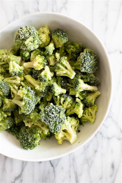 4 Ways to Cook Frozen Broccoli (Pros and Cons for Each)