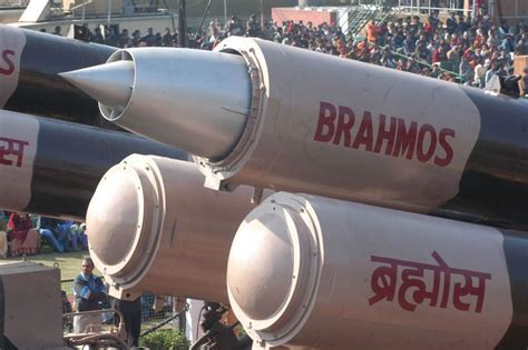 BrahMos Missile की 800 KM रेंज confirm, अब पूरा पाकिस्तान टारगेट पर