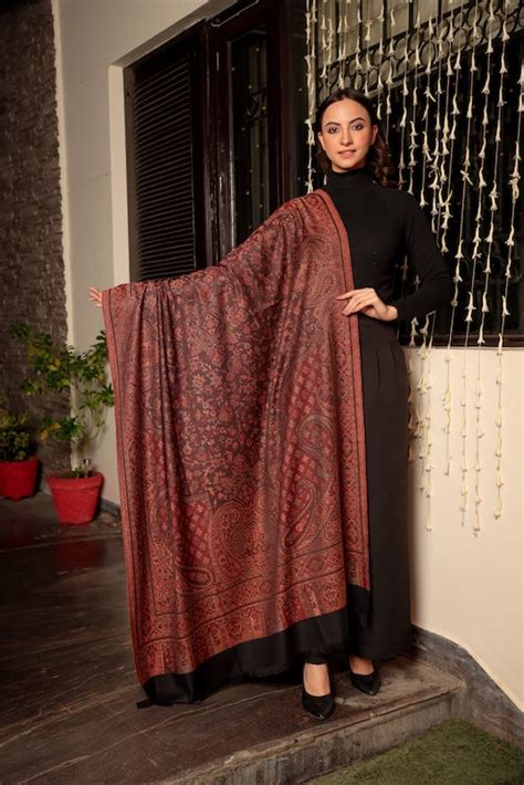 House Of Kari(Chikankari Clothing) - Wool Blend Kani Shawl – Woven Brown
