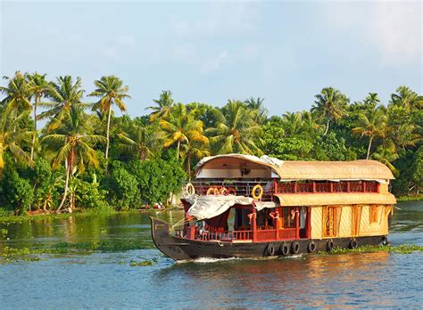 Kerala Luxury Tour Package for 3 Nights 4 Days - Myholidays.com