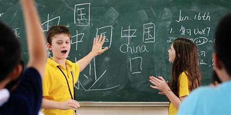 听外国留学生讲中国故事：“一带一路与我们”专题活动课走进中学