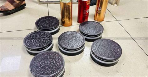 DRI Busts Mumbai Woman Smuggling 6 Kg Cocaine worth ₹62 Crore in Oreo ...