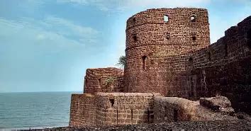 Revisiting the Konkan sentinels -Suvarnadurg,Vijaydurg & Sindhudurg ...