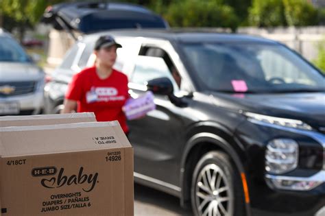 H-E-B donates 500,000 diapers to diaper banks across Texas - H-E-B Newsroom