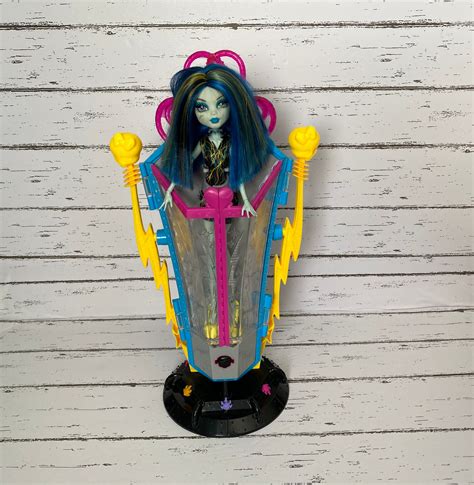 Monster High Freaky Fusion Frankie Stein
