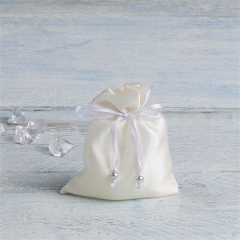 Buy Redolence Bella Eva Beads Fragrance Pouch from Home Centre at just ...