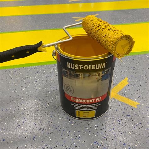 7200 FLOORCOAT PU - Magazijn voor auto-onderdelen - Rust-oleum.eu