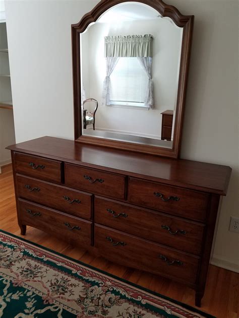 Beautiful "Impressions By Thomasville" 7 Drawer Dresser W/beveled ...