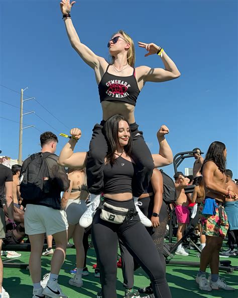 Daniela Flores (floresdani318)