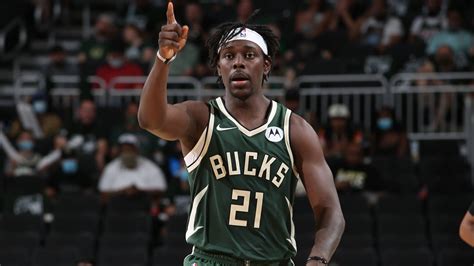 Download Jrue Holiday Bucks Number 21 Jersey Wallpaper | Wallpapers.com