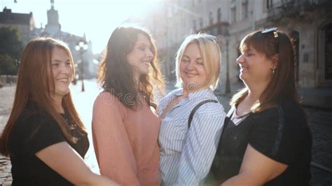 Teamwork Hands Together 的图像结果