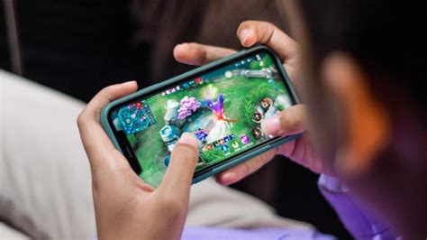 Kids as young as 9 hooked on social media, online gaming - India Today