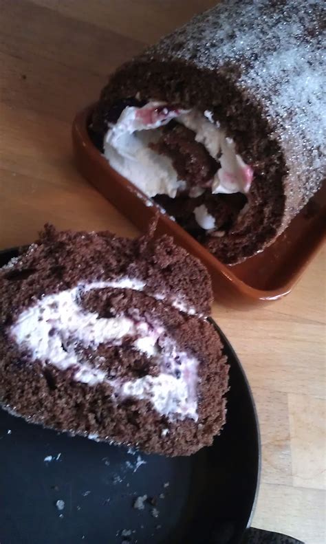 chocolate swiss roll mary berry