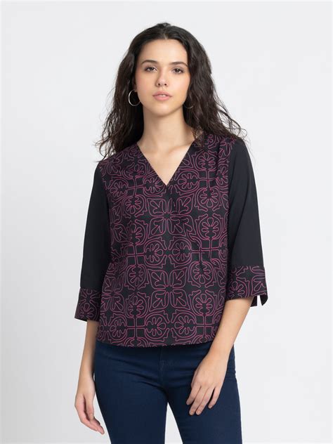 Buy Black Printed Casual Top Online – Shaye India
