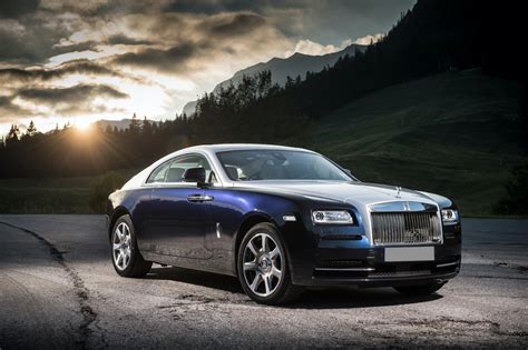 Top 4 Rolls-Royce Wraith features that stand out from the competition - Buying a Car - AutoTrader