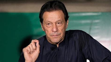 Imran Khan lost 85% vision in right eye? Pak Supreme Court orders ...