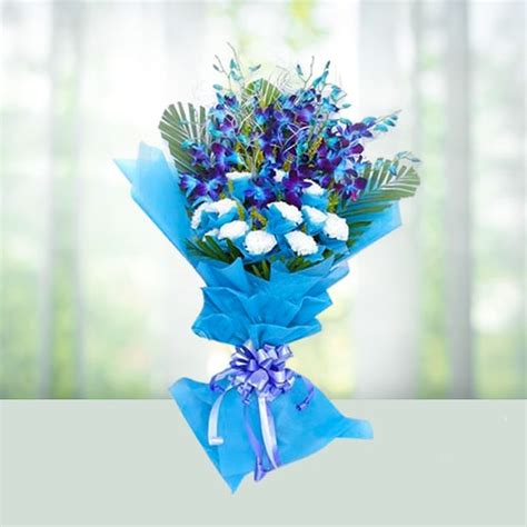 Send Carnation Flowers Bouquet Online India | Phoolwala