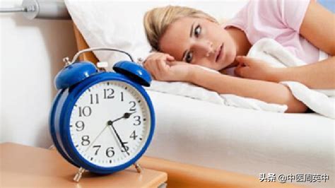 睡眠差可能是肝火旺，建议吃4样食物，帮助“泻火”提升睡眠质量__财经头条