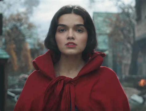 The extraordinary metamorphosis of Snow White