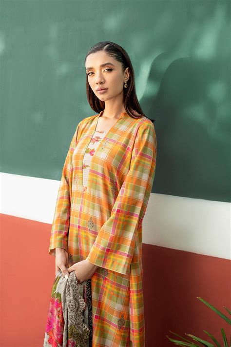 Charizma Aniq Embroidered Khaddar Collection 2023 – ANW-07 – YourLibaas