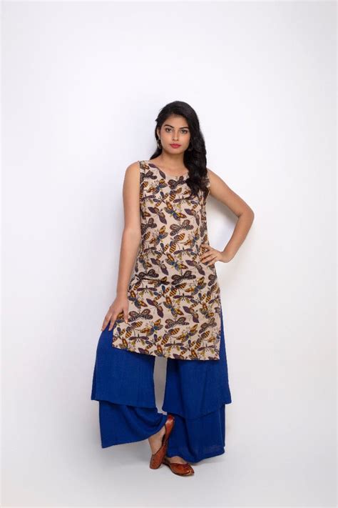 Get Kalamkari Butterfly Print Tunic & Palazzo Set at ₹ 1870 | LBB Shop