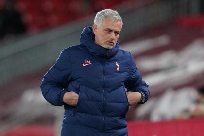 Premier League: El agarrón entre Solksjaer y Mourinho por el coreano ...