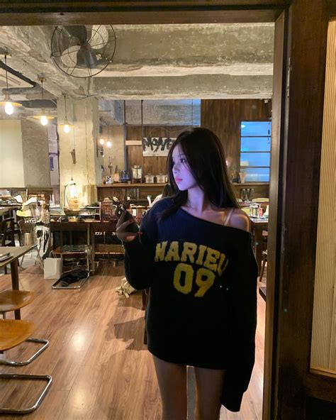 Chloe ⋆˚ 𝜗𝜚˚⋆ | 💕 Fl: @halen.cute Credit: 力 | Instagram