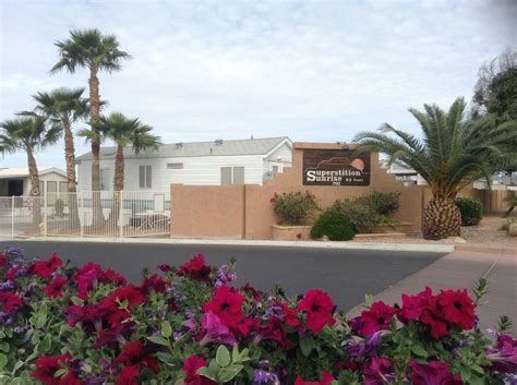 Spend the Winter with Superstition Sunrise RV Resort!