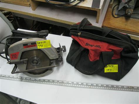 CRAFTSMAN CIRCULAR SAW & BAG W/ASST. TOOLS