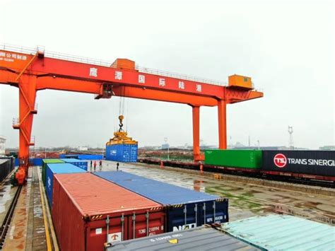鹰潭国际陆港中欧班列开行一周年 搭载货运量破万吨_凤凰网