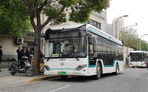 上海公交使用过（或在使用）什么比较豪华或有特色的车型？ - 知乎