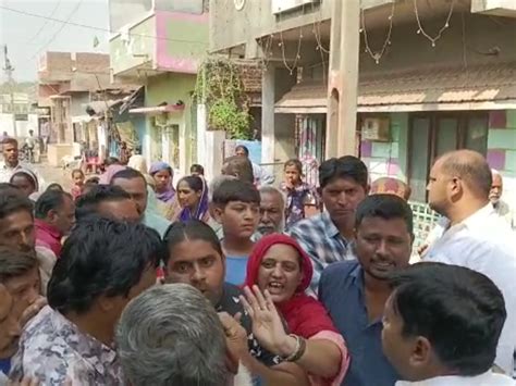 People surrounded Anand's Congress MLA and raised a ruckus, alleging ...