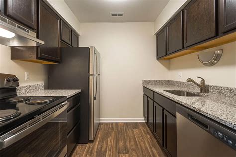 Westwood Village Apartments - Westland, MI 48185 | ApartmentGuide.com