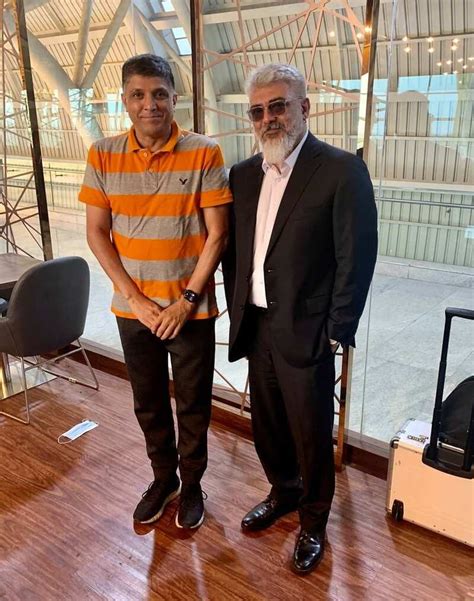 கோட் சூட்ல அழகுனா அது நம்ம அஜித் மட்டும் தான். லேட்டஸ்ட் போட்டோஸ் ...