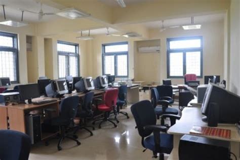 Computer Laboratory | College of Horticulture and Forestry