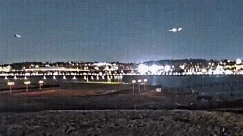 Video captures final moments of mid-air collision between American ...