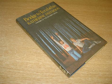 Bridge to Terabithia: KATHERINE PATERSON: 9780575025509: Amazon.com: Books