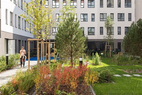 Public park and courtyards in Sukhodolsky quarter by Brusnika - 谷德设计网