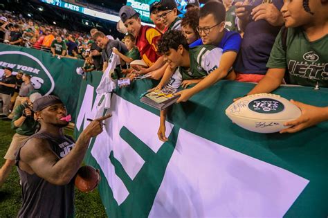 Jets delay July season-ticket payments, give fans option to defer to ...