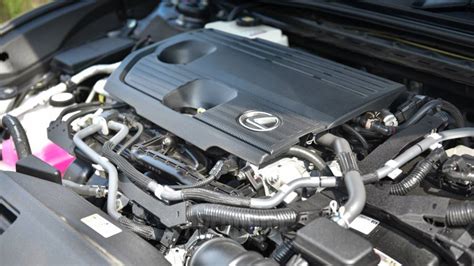 2021 Lexus ES300h road test review - Overdrive