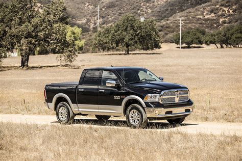 2015 Dodge Ram 1500 Laramie Longhorn EcoDiesel - HD Pictures @ carsinvasion.com