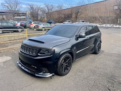 Track Hawk vs M5 的图像结果