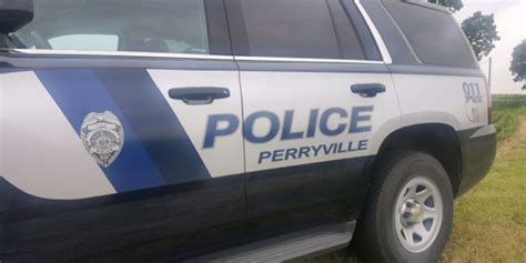 Deadly crash under investigation in Perryville, Mo.