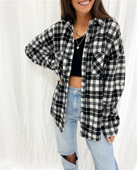 How To Wear Flannel Shirts Girl at Frederick Rosado blog