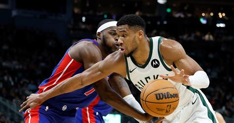 Giannis Calls Out Isaiah Stewart's 'Dangerous' Flagrant Foul: 'Not a ...