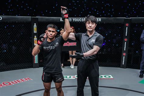 जकार्ता में जल्दी मुकाबला समाप्त करना चाहते हैं सपुत्र - ONE ...