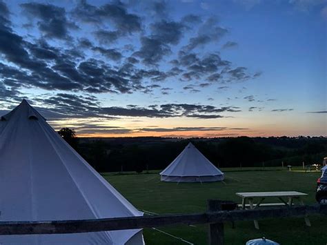HOME FARM CARAVAN AND CAMPSITE (Radnage) - Campground Reviews & Photos ...